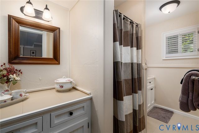 809 Farnwood Dr, Henrico, VA 23229