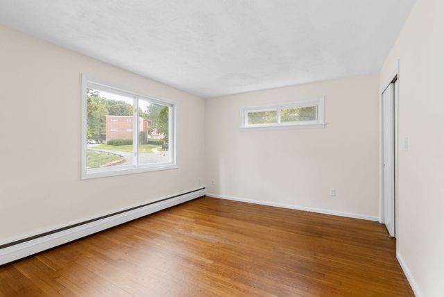 63 Lionel Ave C, Waltham, MA 02452