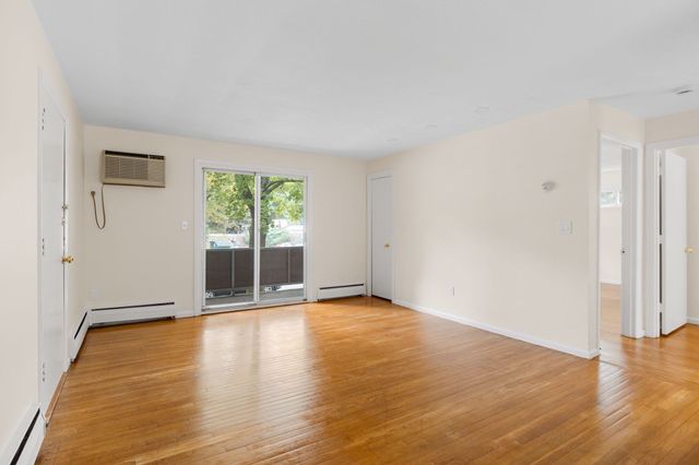 63 Lionel Ave C, Waltham, MA 02452