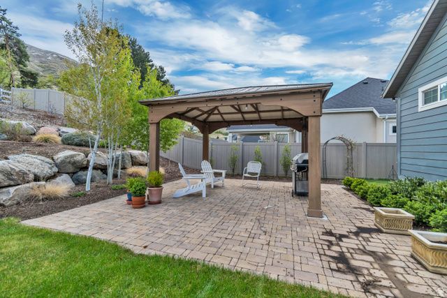 1668 N 400 W, Farmington, UT 84025