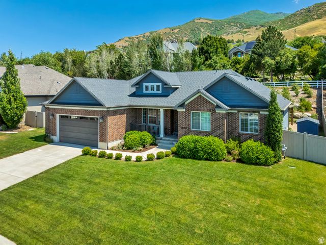 1668 N 400 W, Farmington, UT 84025