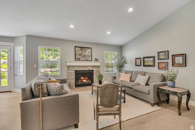 1668 N 400 W, Farmington, UT 84025