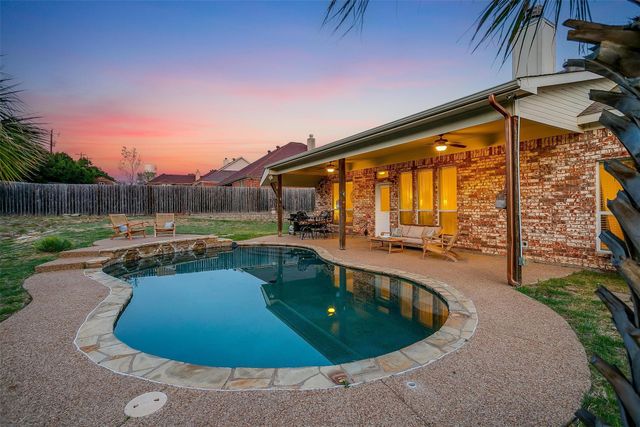 3107 Meandering Way, Granbury, TX 76049