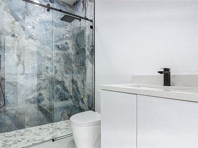 323 NE 19TH TERRACE, Cape Coral, FL 33909