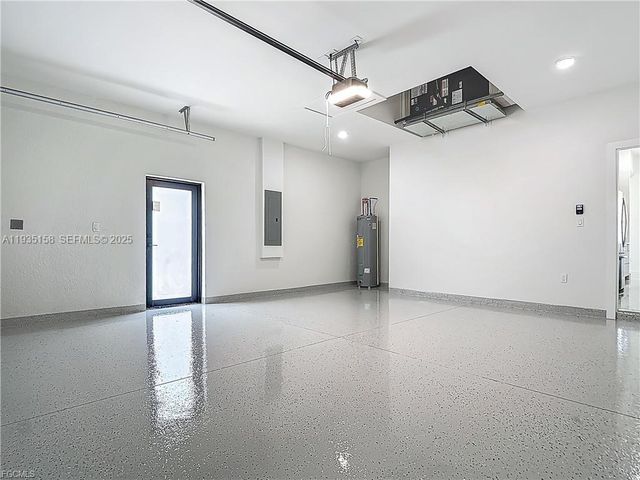 323 NE 19TH TERRACE, Cape Coral, FL 33909