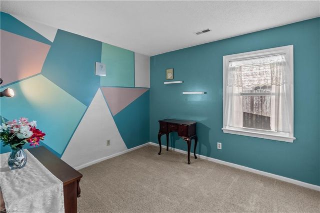 4848 Halwell DR, Virginia Beach, VA 23464