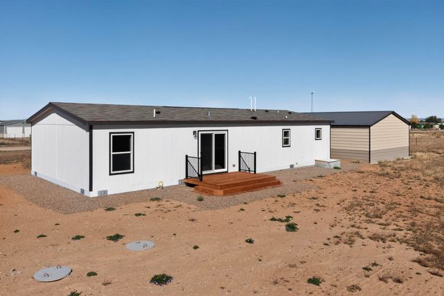 53 Airport Drive Street, Los Lunas, NM 87031