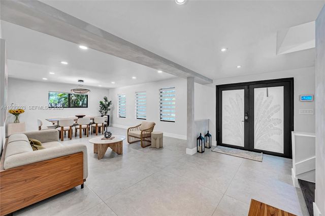 11340 SW 74th Ct, Pinecrest, FL 33156