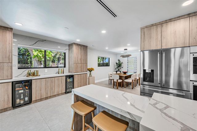 11340 SW 74th Ct, Pinecrest, FL 33156