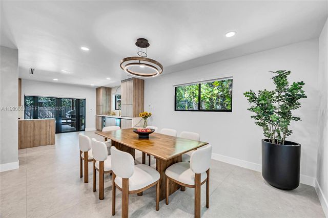 11340 SW 74th Ct, Pinecrest, FL 33156