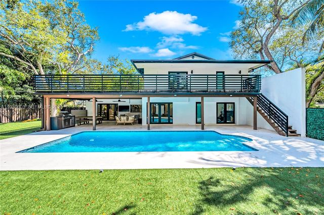 11340 SW 74th Ct, Pinecrest, FL 33156