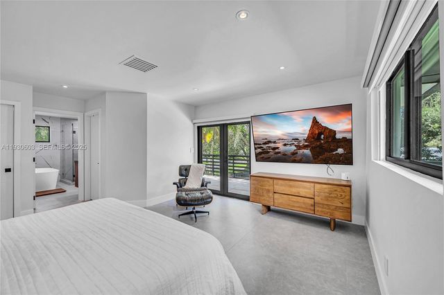 11340 SW 74th Ct, Pinecrest, FL 33156