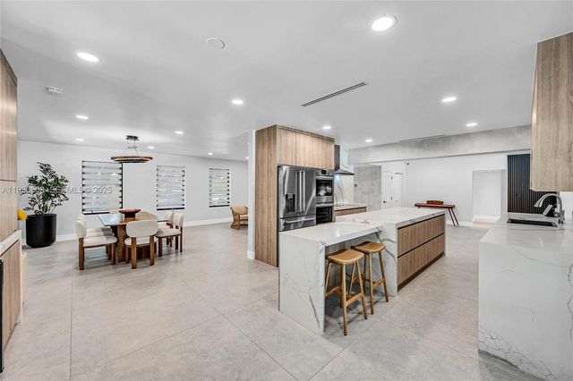 11340 SW 74th Ct, Pinecrest, FL 33156