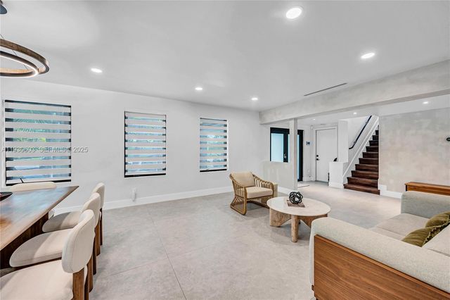 11340 SW 74th Ct, Pinecrest, FL 33156