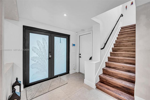 11340 SW 74th Ct, Pinecrest, FL 33156