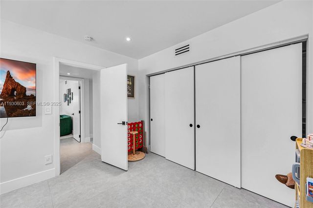 11340 SW 74th Ct, Pinecrest, FL 33156