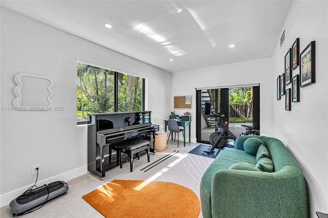 11340 SW 74th Ct, Pinecrest, FL 33156