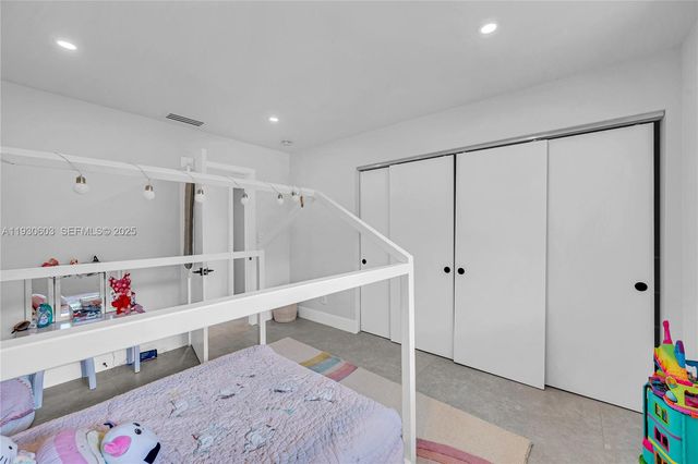 11340 SW 74th Ct, Pinecrest, FL 33156