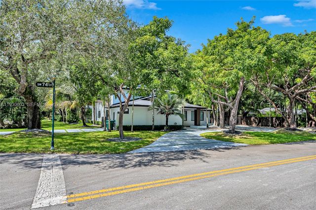 11340 SW 74th Ct, Pinecrest, FL 33156