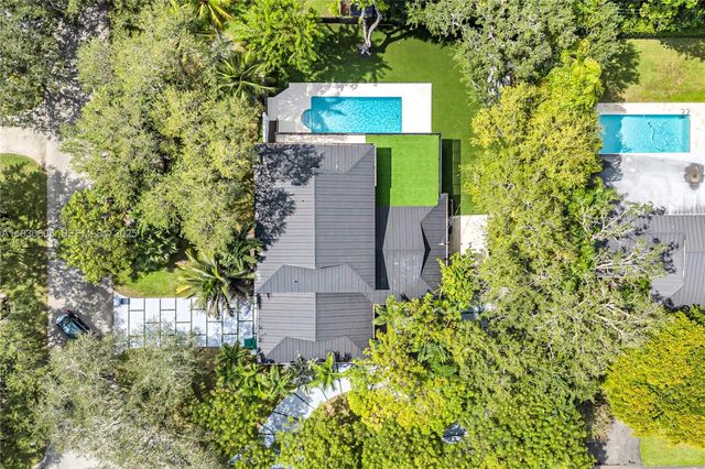 11340 SW 74th Ct, Pinecrest, FL 33156