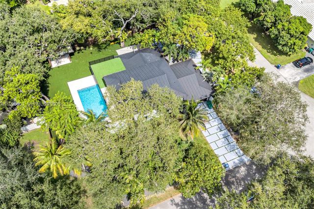 11340 SW 74th Ct, Pinecrest, FL 33156