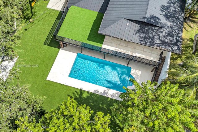 11340 SW 74th Ct, Pinecrest, FL 33156