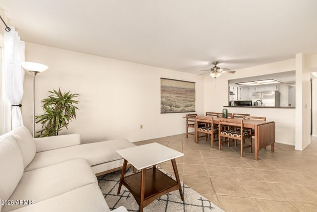 525 N REDROCK Street, Gilbert, AZ 85234