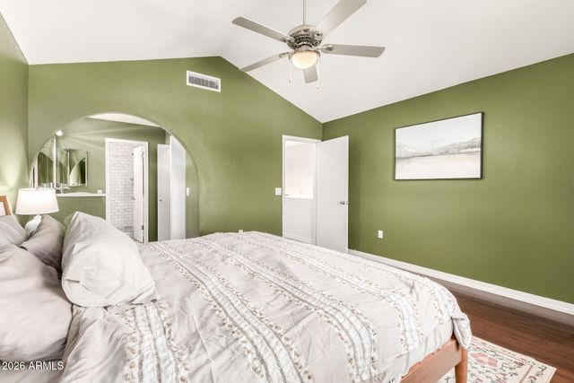 525 N REDROCK Street, Gilbert, AZ 85234