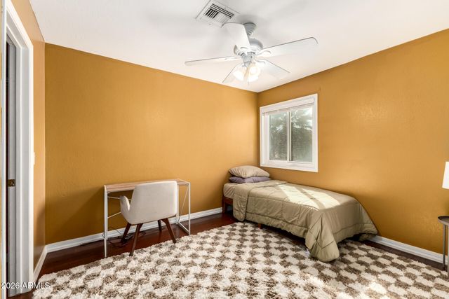 525 N REDROCK Street, Gilbert, AZ 85234