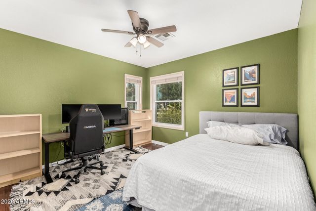 525 N REDROCK Street, Gilbert, AZ 85234