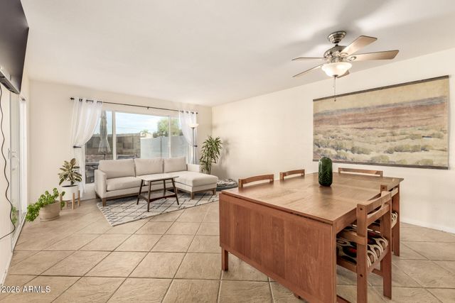 525 N REDROCK Street, Gilbert, AZ 85234