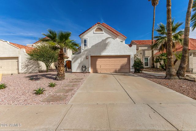 525 N REDROCK Street, Gilbert, AZ 85234