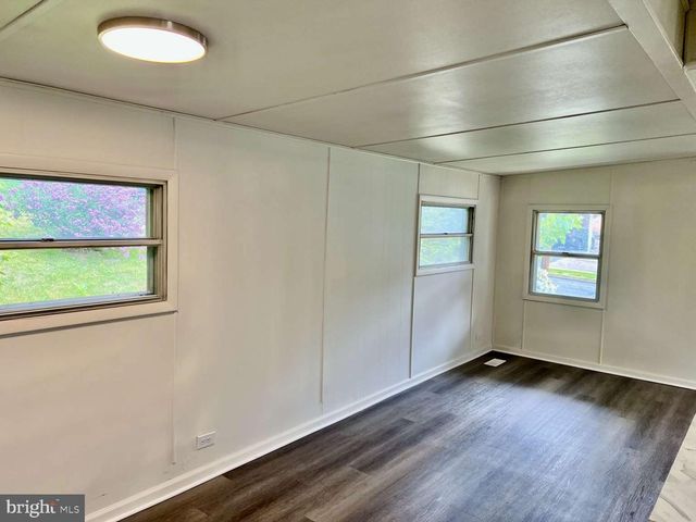 913 CHESTNUT ST, Middletown, PA 17057