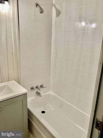 913 CHESTNUT ST, Middletown, PA 17057