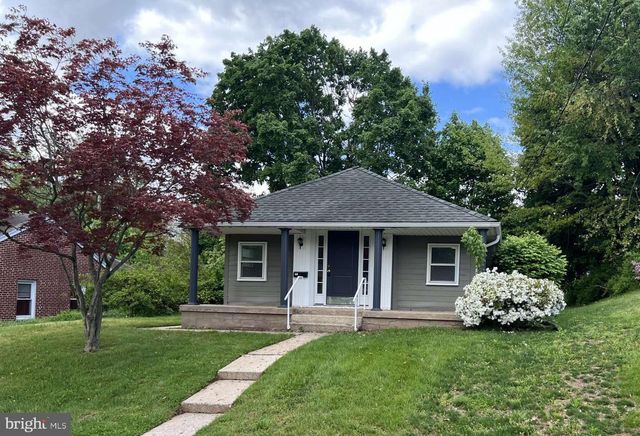 913 CHESTNUT ST, Middletown, PA 17057