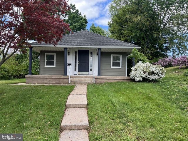 913 CHESTNUT ST, Middletown, PA 17057