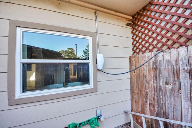 840 Threadneedle St 209, Houston, TX 77079