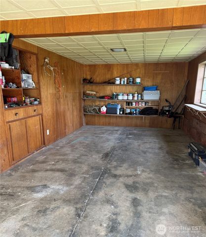 959 Barnhart Street, Raymond, WA 98577