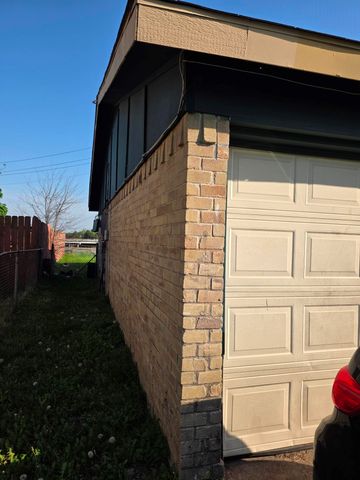 208 Woodgrove Street, Mesquite, TX 75181