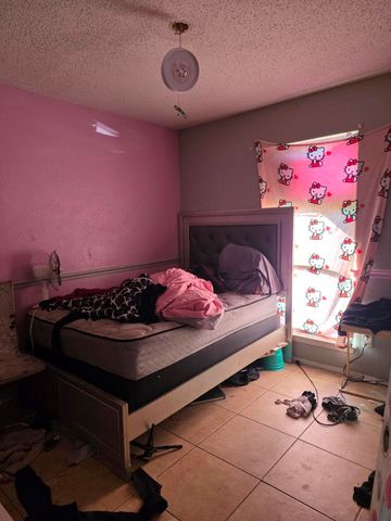 208 Woodgrove Street, Mesquite, TX 75181