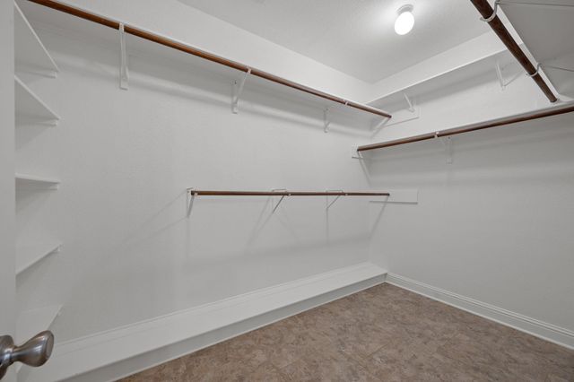 1907 Holly Hill DR, Leander, TX 78641