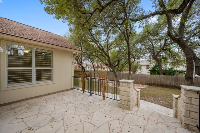 1907 Holly Hill DR, Leander, TX 78641