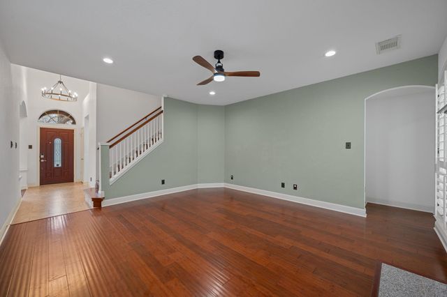 1907 Holly Hill DR, Leander, TX 78641