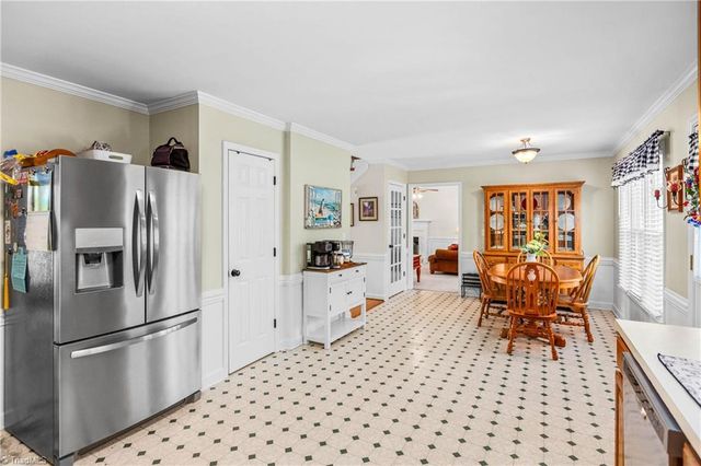 109 Knollwood Lane, King, NC 27021