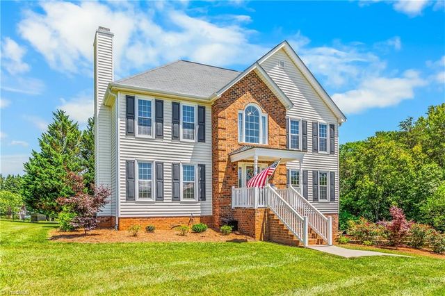 109 Knollwood Lane, King, NC 27021