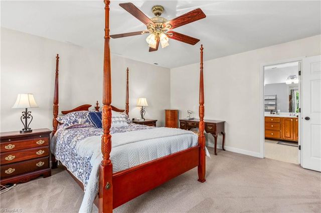 109 Knollwood Lane, King, NC 27021
