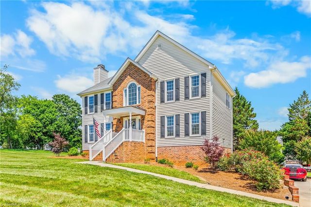 109 Knollwood Lane, King, NC 27021