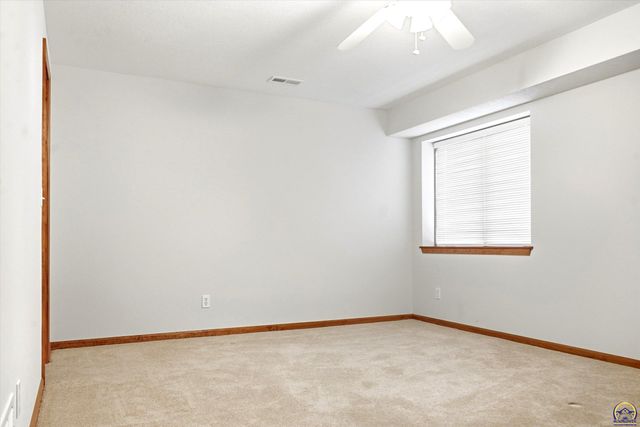6313 SW Monarch CT, Topeka, KS 66610