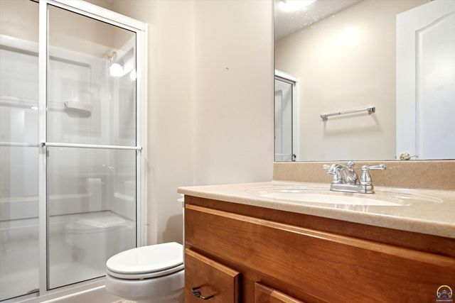 6313 SW Monarch CT, Topeka, KS 66610