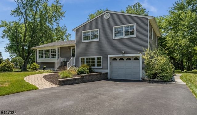 526 Gregory Avenue, Bridgewater Twp., NJ 08807